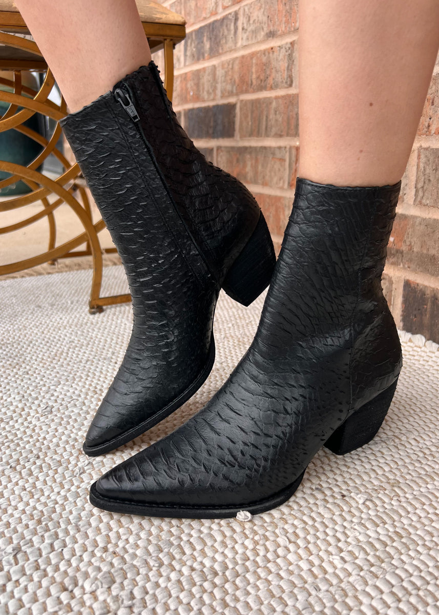 Matisse Caty Ankle Boot Black Snake