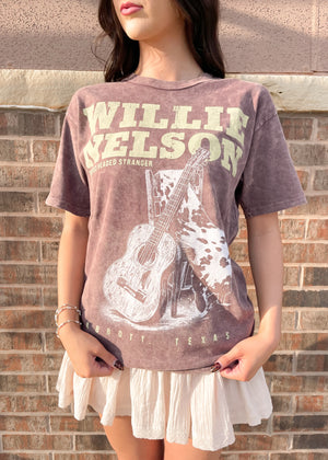 Daydreamer Willie Nelson Red Headed Stranger Weekend Tee | Brown Stone Acid
