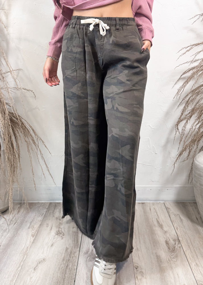 Vintage Havana Tencel Wide Leg Pant | Camo
