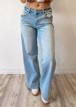 Cello Low Rise Wide Leg Jean | Light