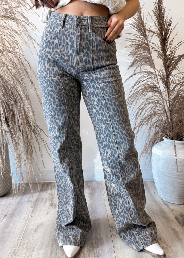 HIDDEN HAPPI FLARE JEAN | LEOPARD