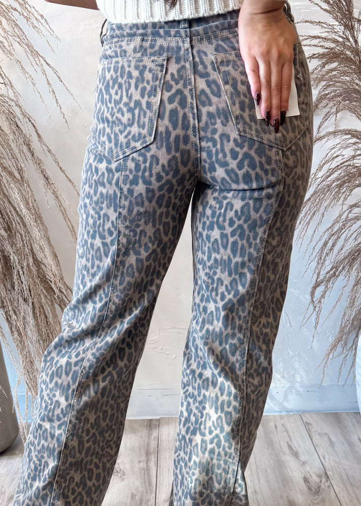 HIDDEN HAPPI FLARE JEAN | LEOPARD