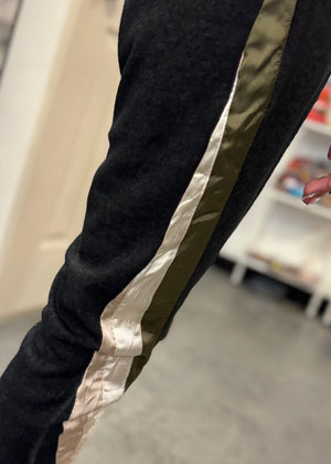 Vintage Havana Too Cool For School Joggers | Black