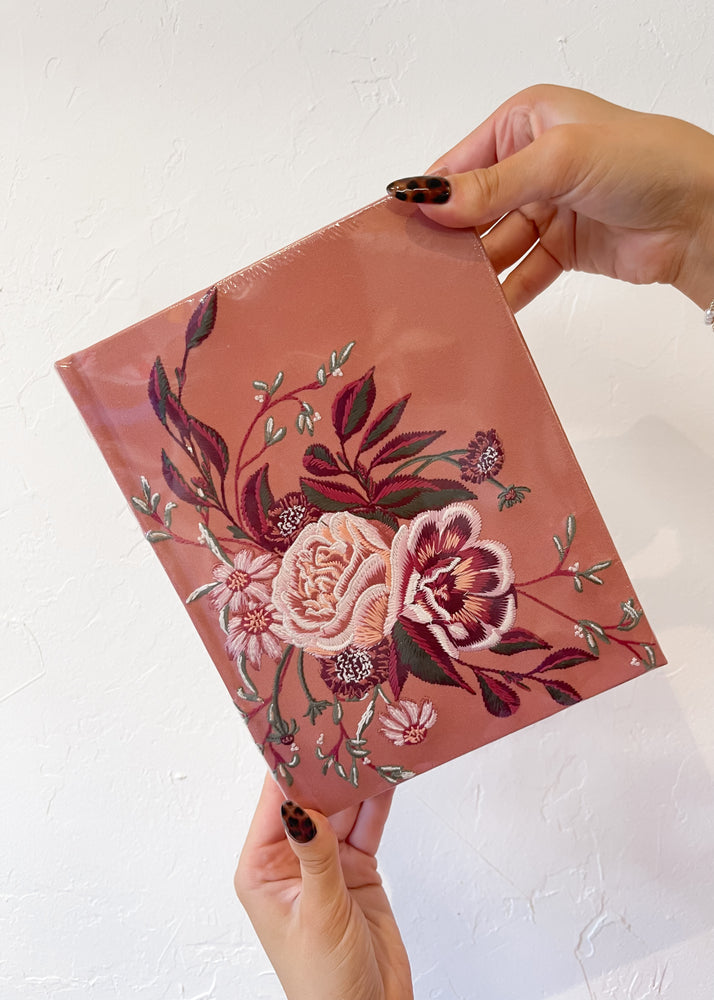 Hosanna Revival Csb Note-Taking Bible | Rosedal Theme