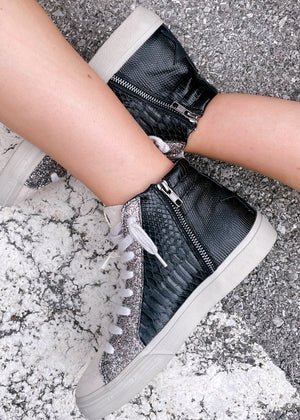 
            
                Load image into Gallery viewer, Shu Shop Rooney High Top Sneaker | Black
            
        