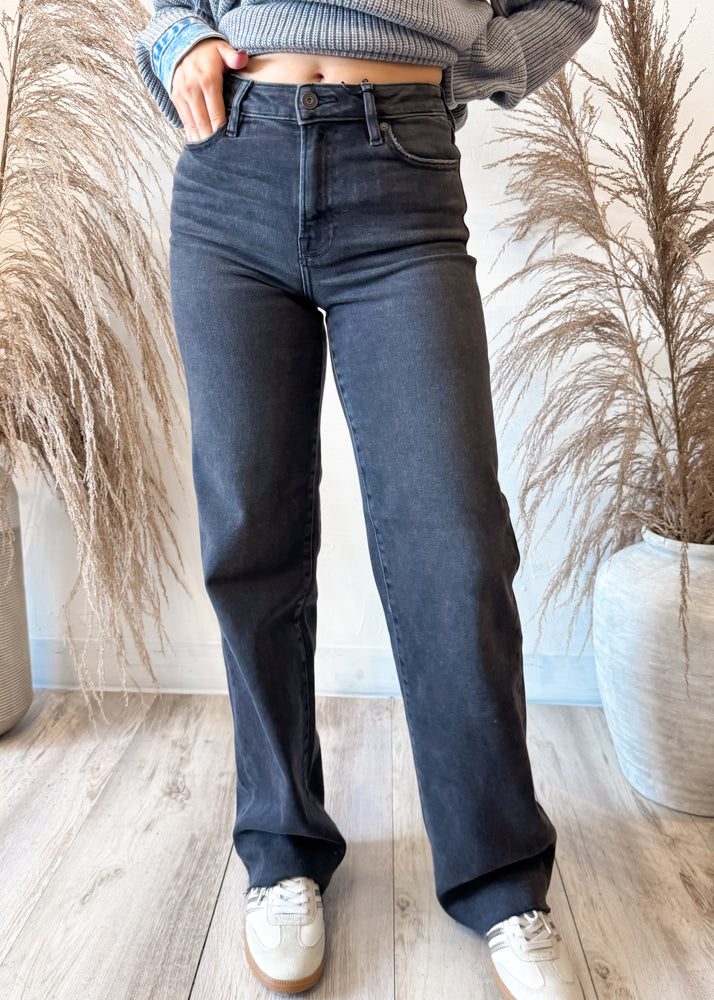 HIDDEN LOGAN DAD JEAN | DARK GREY BLACK
