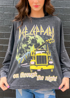 
            
                Load image into Gallery viewer, Recycled Karma Def Leppard Fleece | Vintage Black
            
        