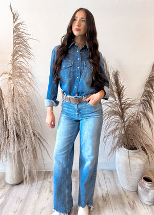 HIDDEN LOGAN DISTRESSED DAD JEAN | MEDIUM LIGHT