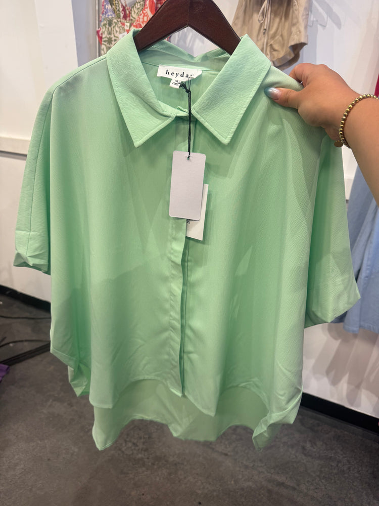 The Kamree Oversized Button Up Top | Mint