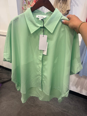 The Kamree Oversized Button Up Top | Mint